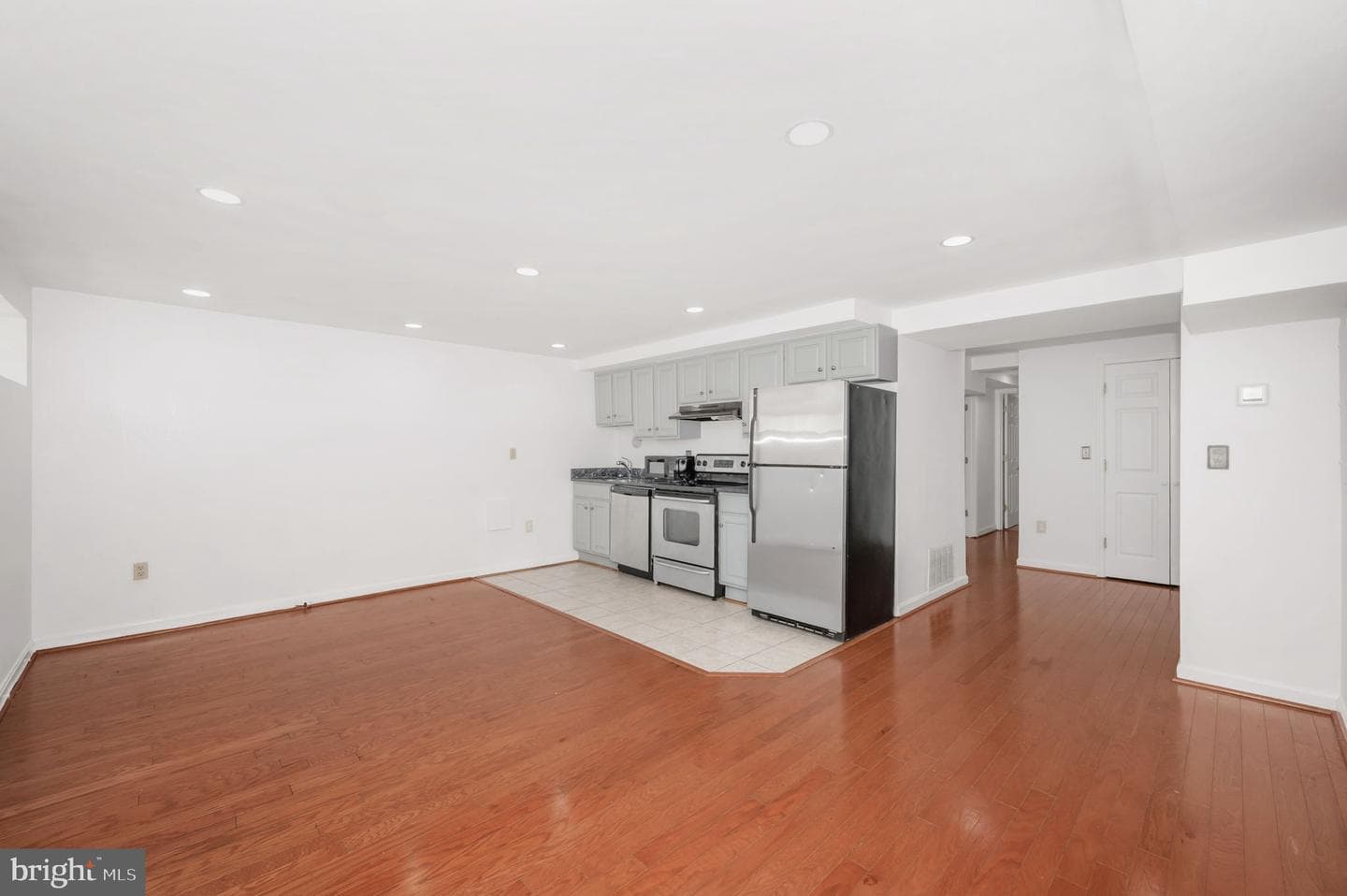 1321 NW Fairmont Street NW #1 photo 4
