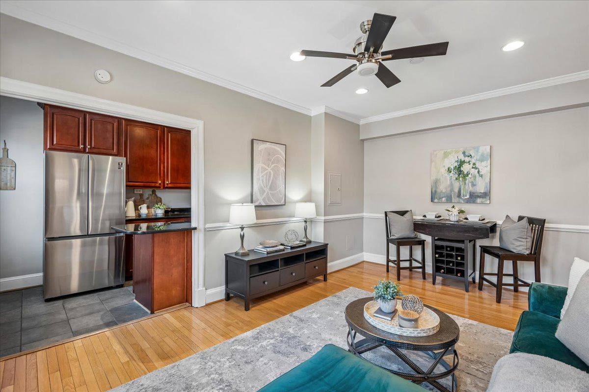 3010 Wisconsin Avenue NW #209, Washington