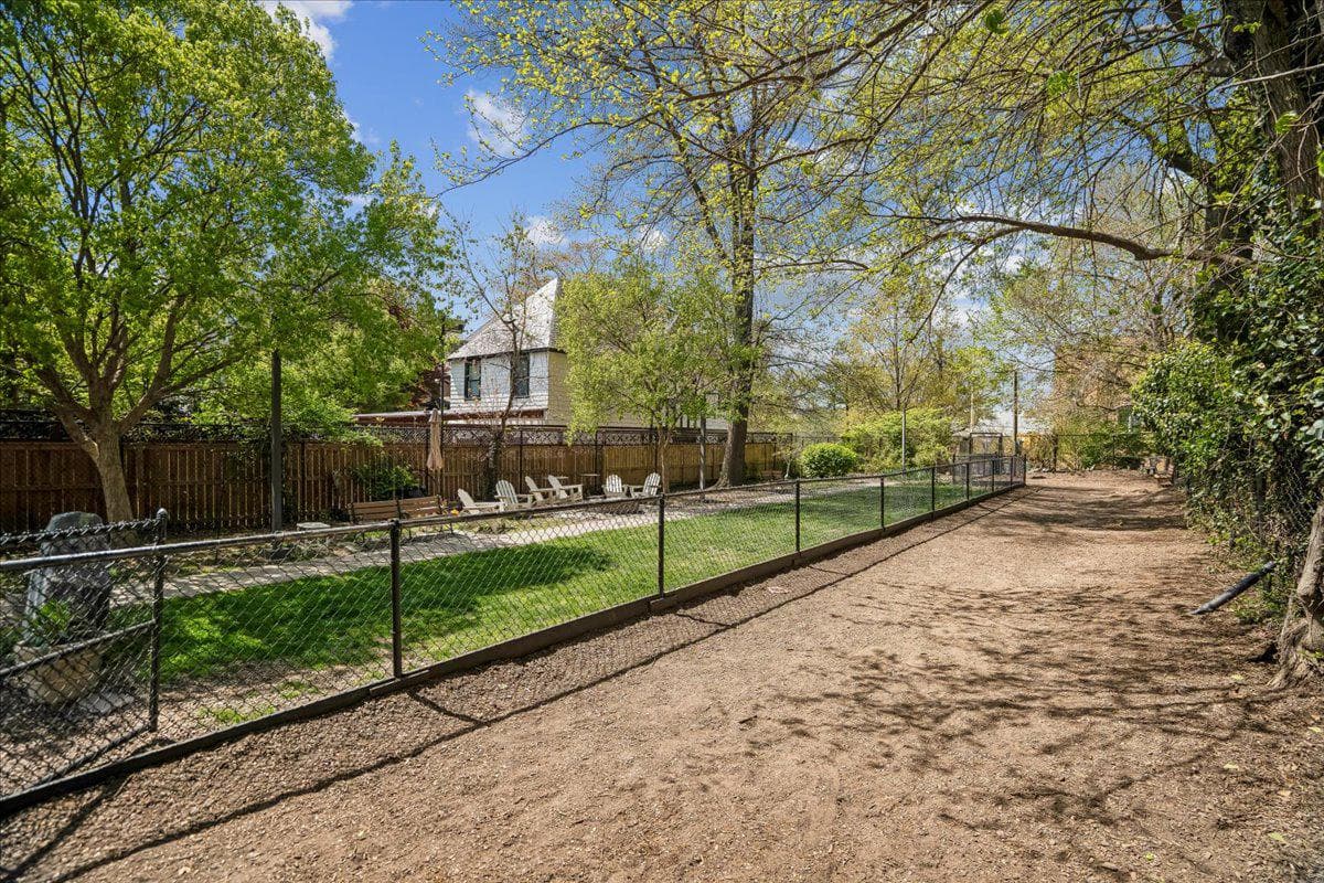 3010 Wisconsin Avenue NW #209 photo 23