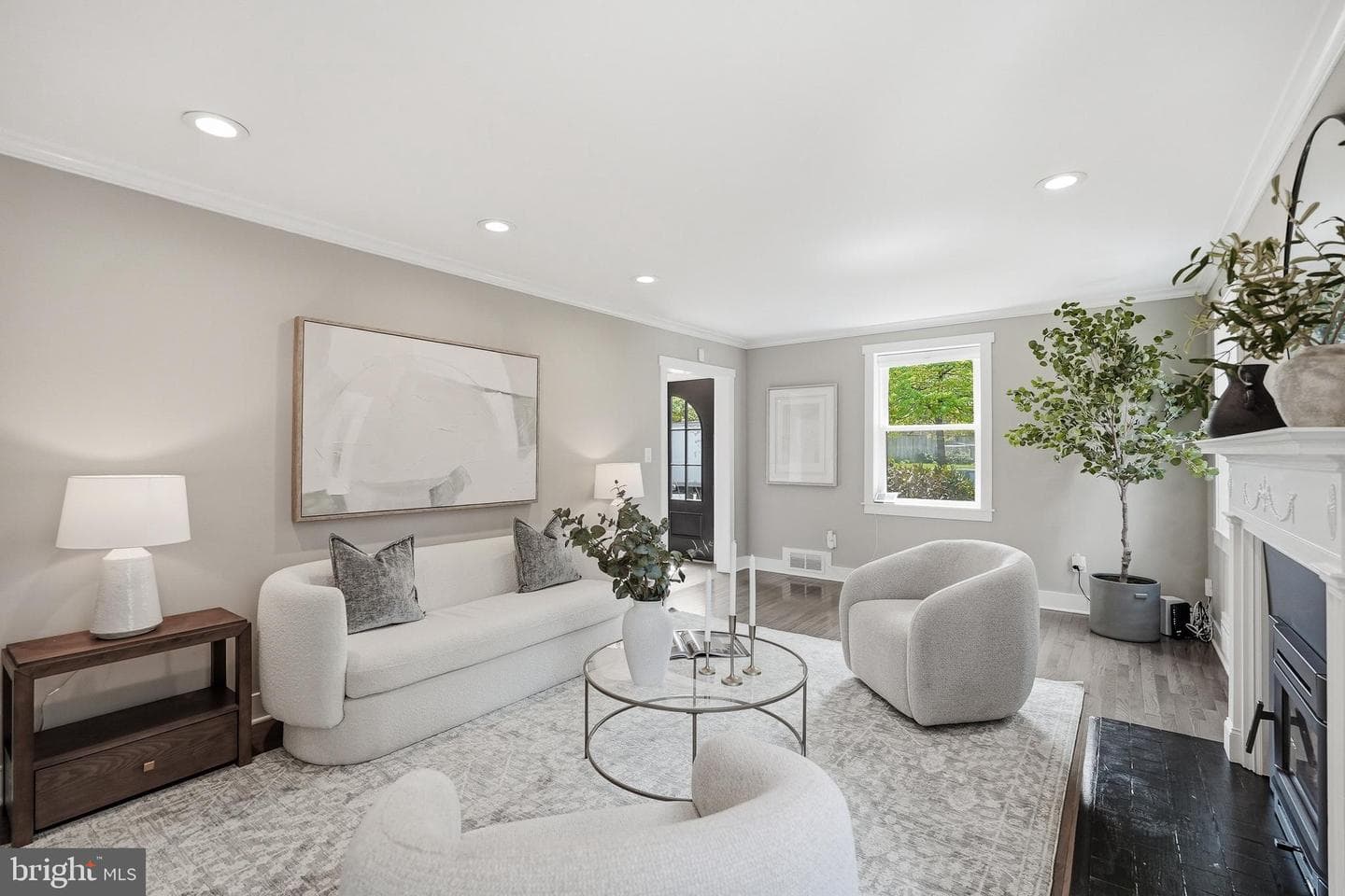 3147 Tennyson Street NW photo 4
