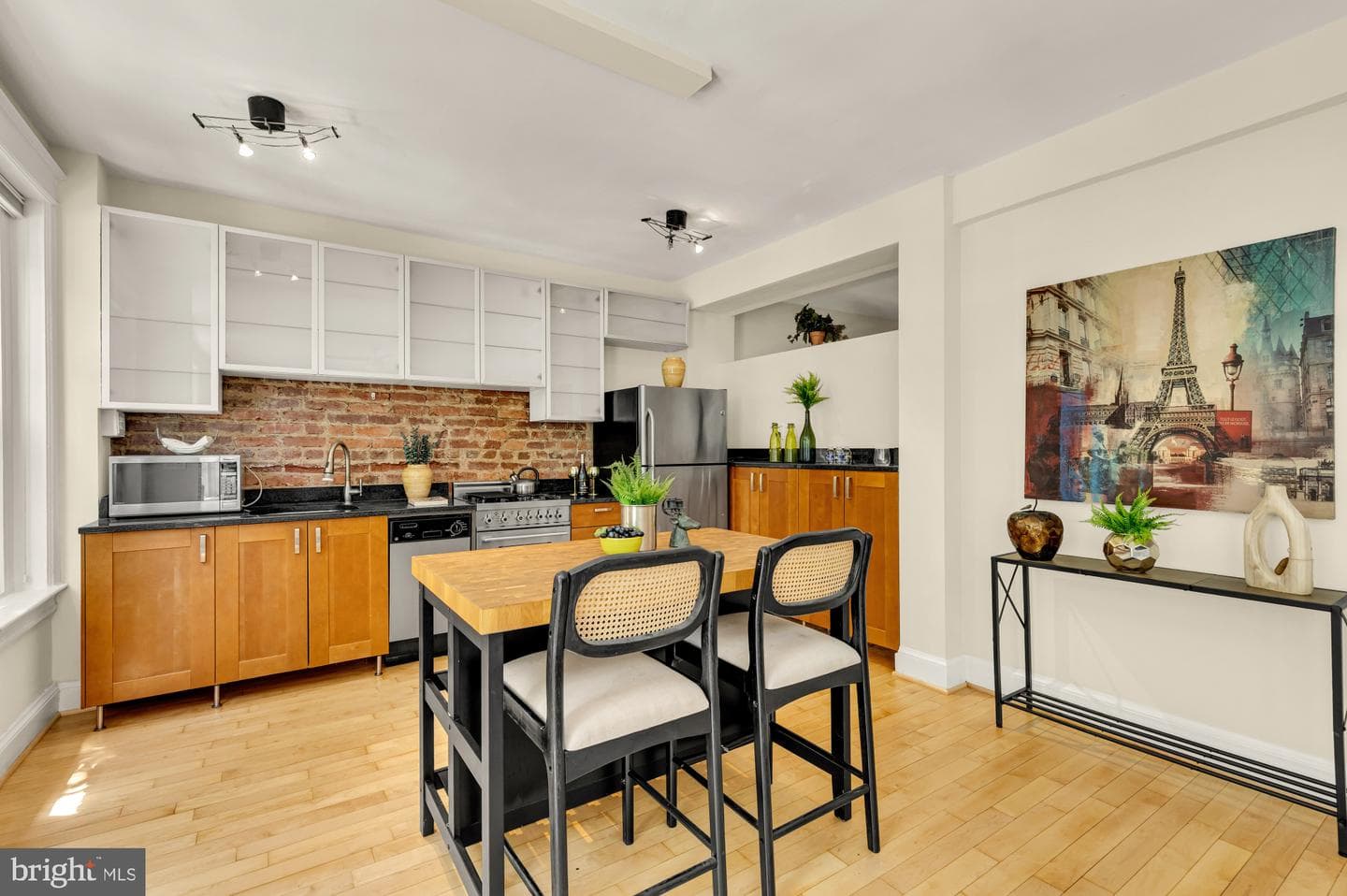 1869 Mintwood Place NW #24 photo 13