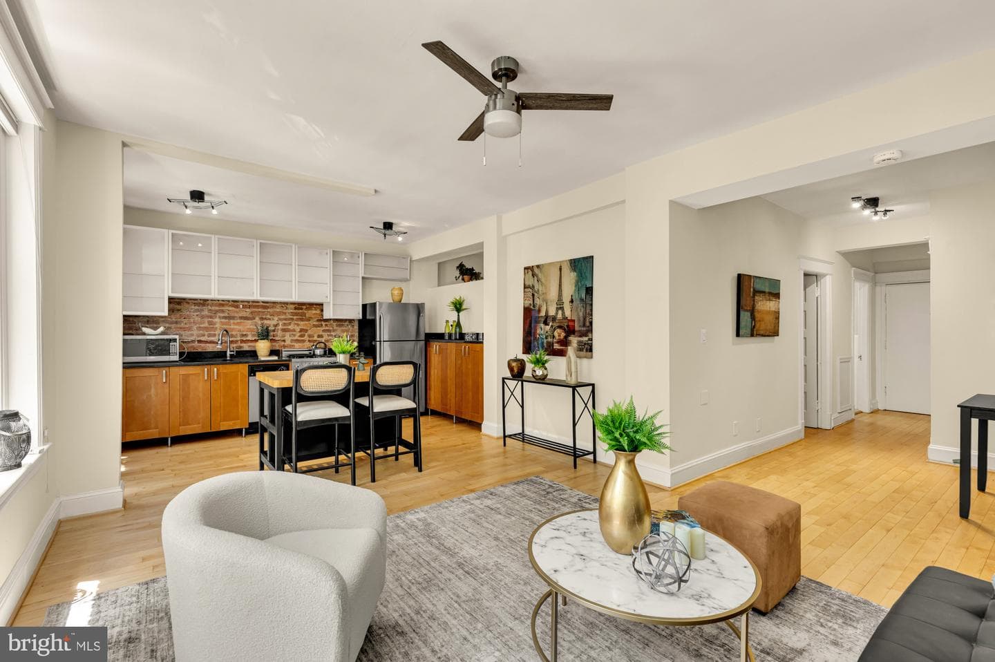1869 Mintwood Place NW #24 photo 3