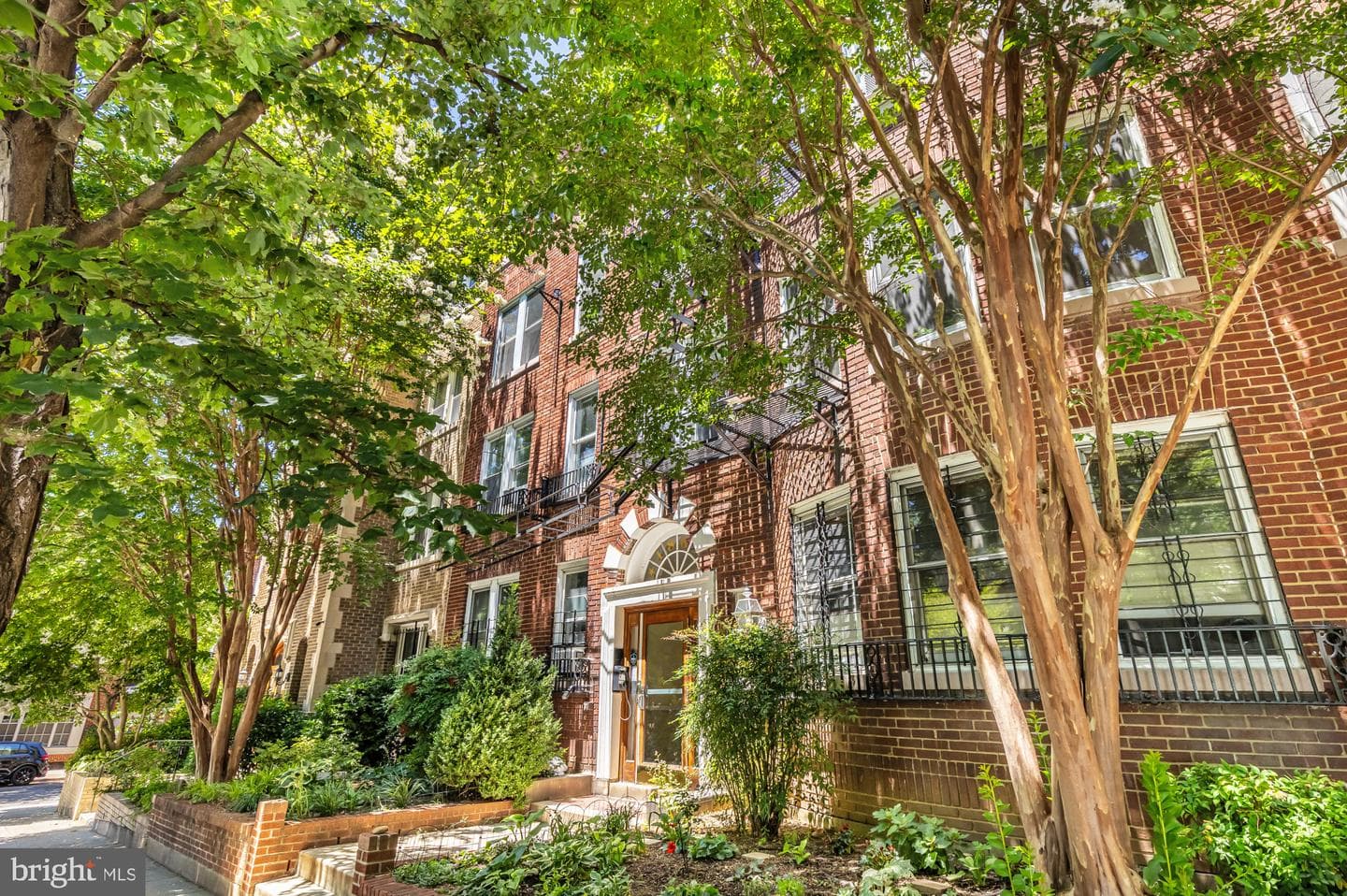 1869 Mintwood Place NW #24 photo 30