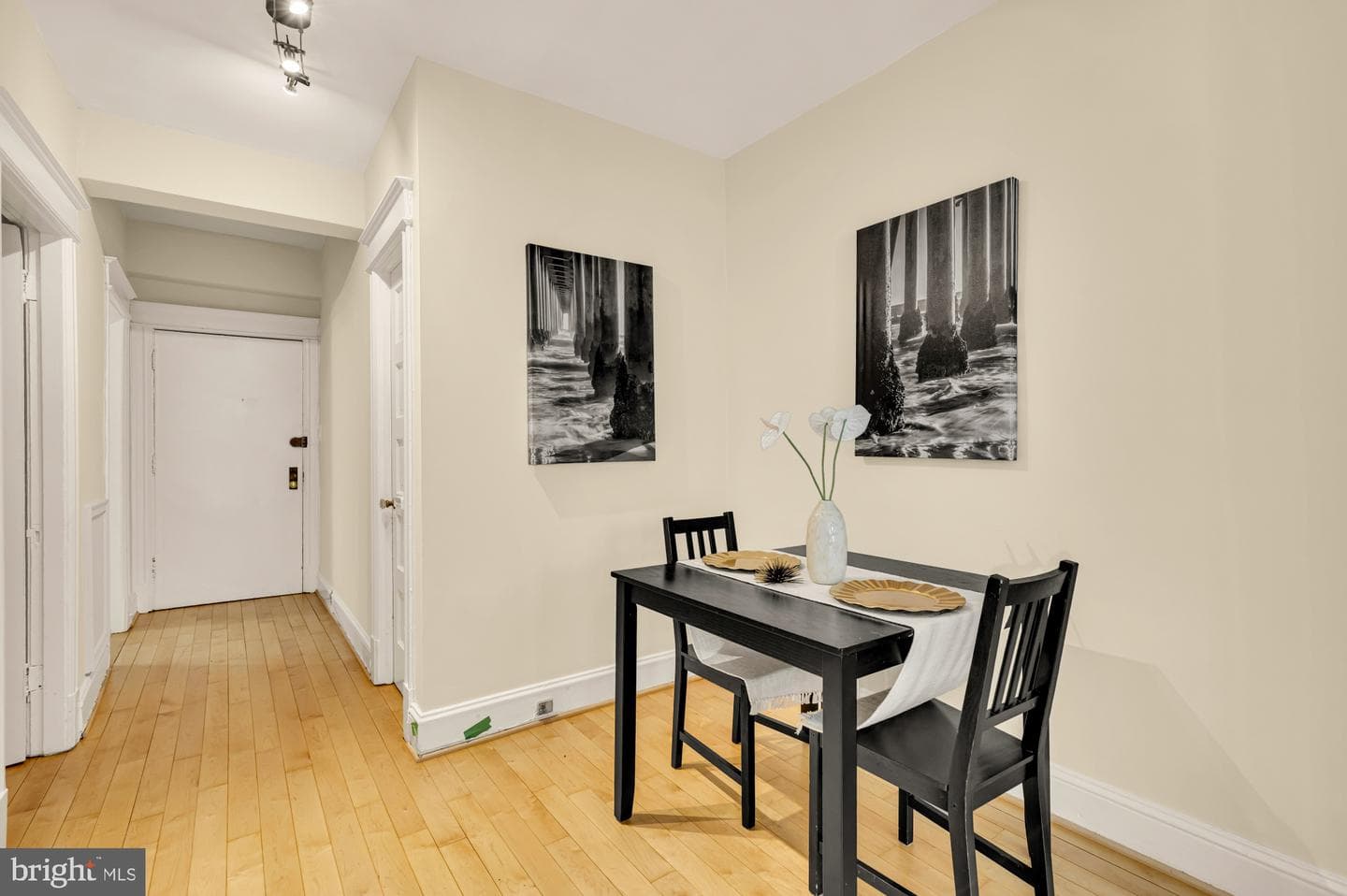 1869 Mintwood Place NW #24 photo 8
