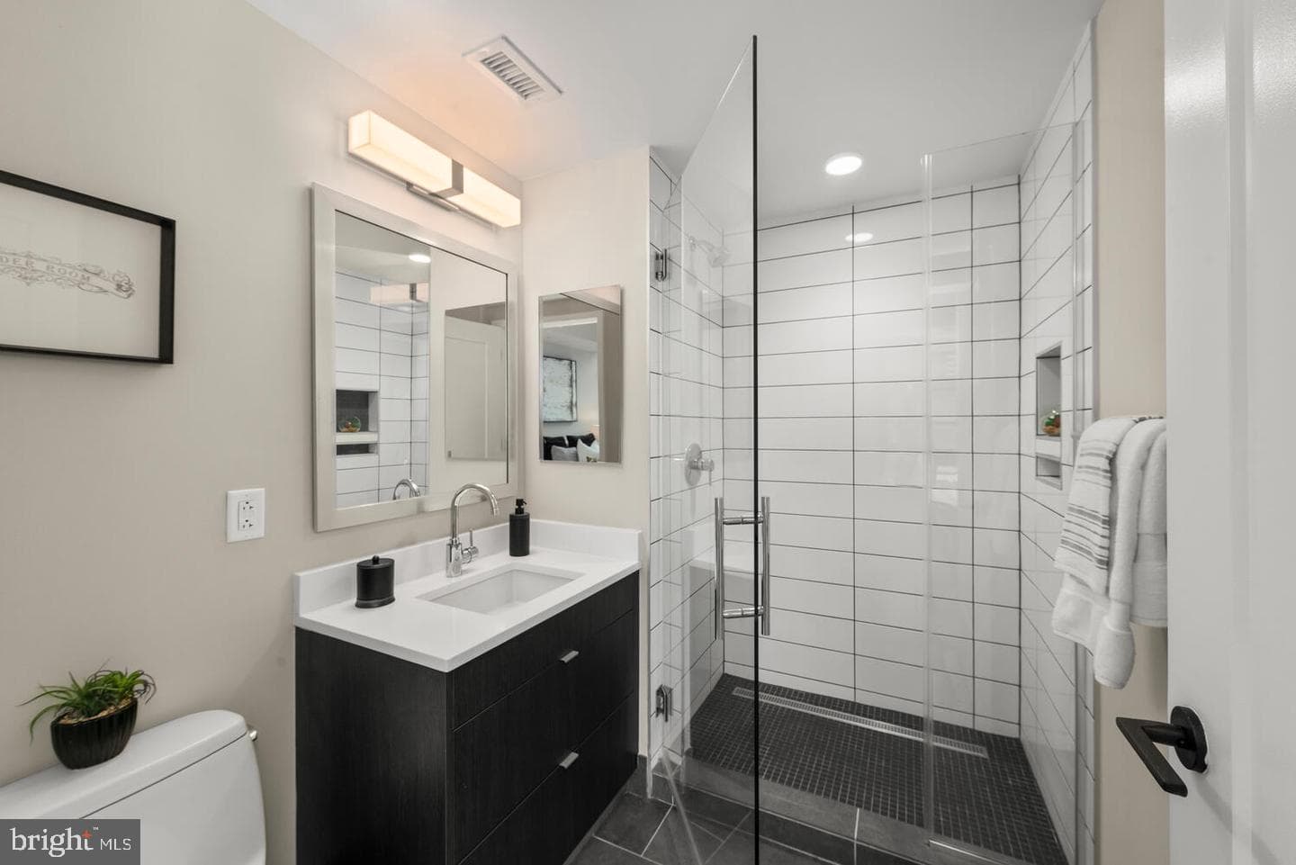 1300 4th Street SE #205 photo 16