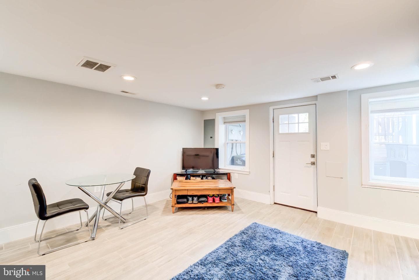 1211 Constitution Avenue NE photo 20
