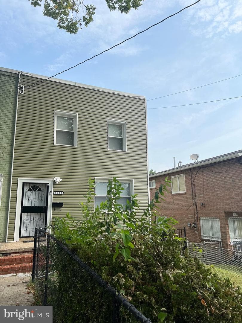 5214 Blaine Street NE photo 42