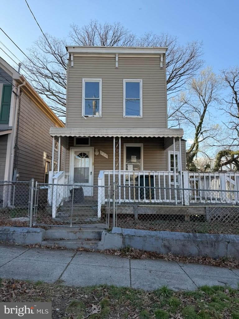 314 57th Street NE