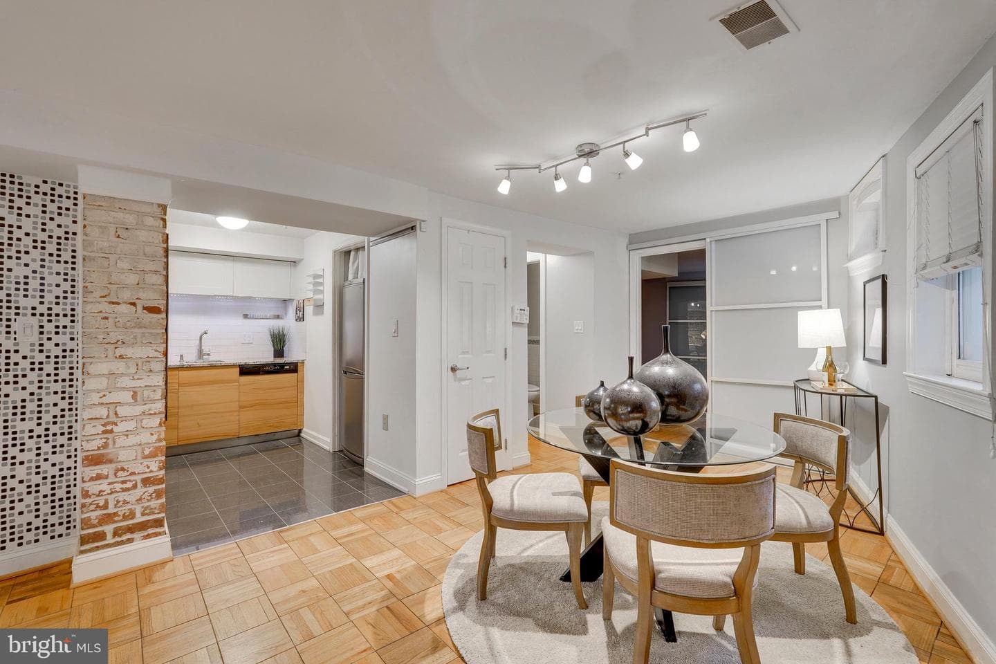 1938 Biltmore Street NW #d photo 6