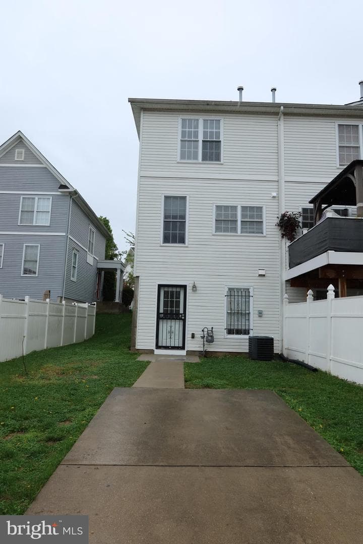1512 Tanner Court SE photo 35
