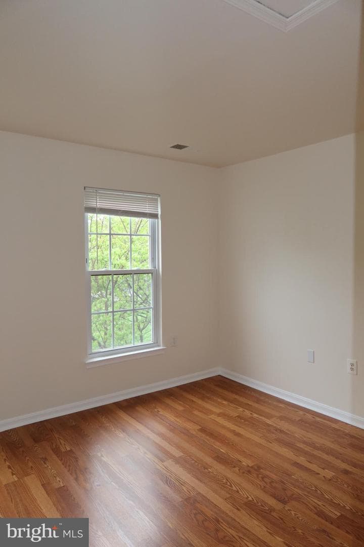 1512 Tanner Court SE photo 8