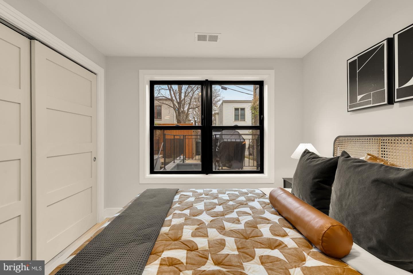 647 G Street SE #2 photo 17