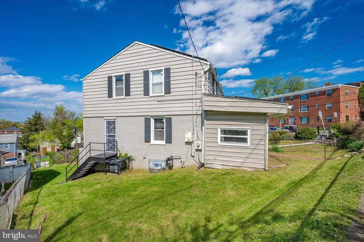 5124 Just Street NE photo 26
