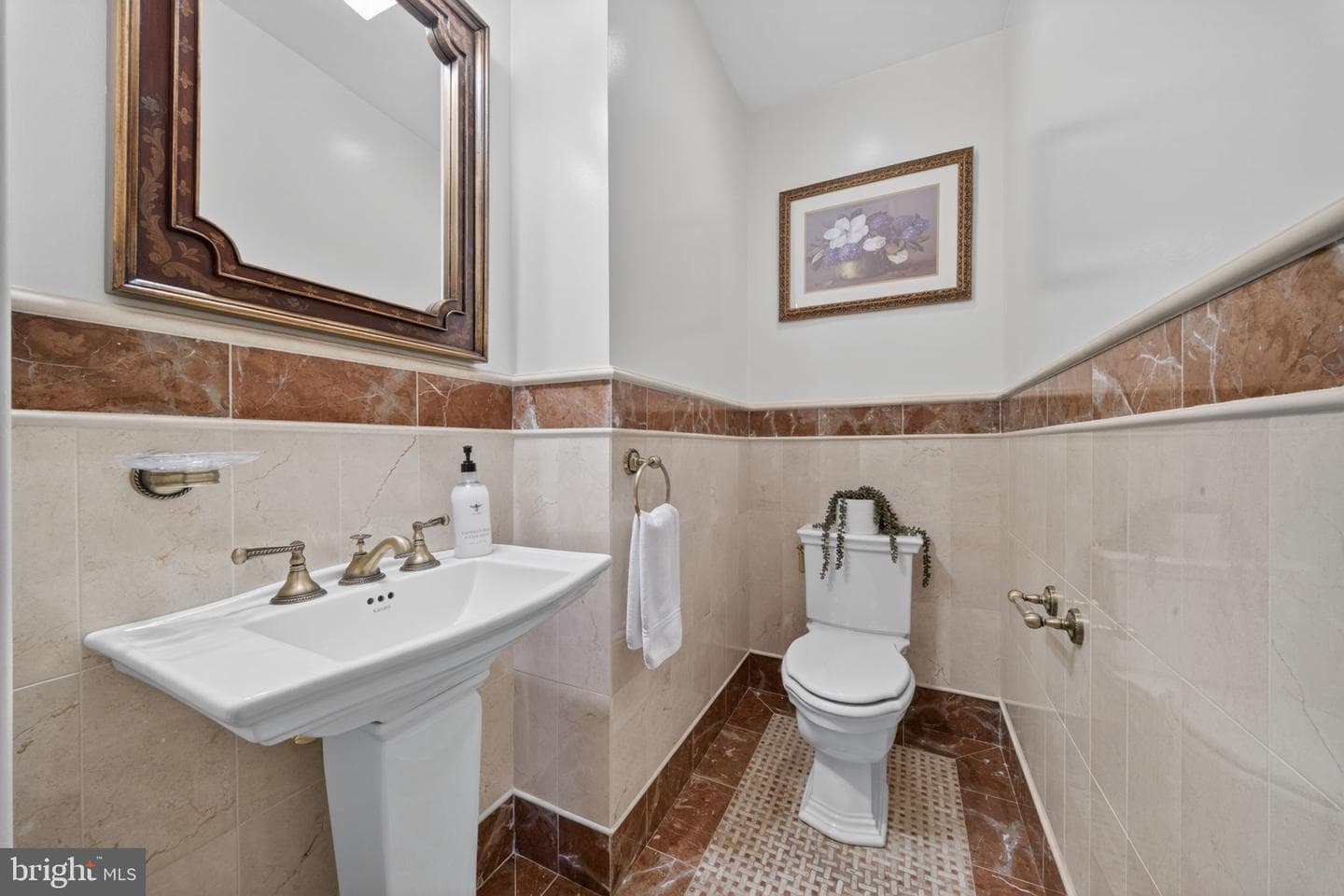 3804 Kanawha Street NW photo 23