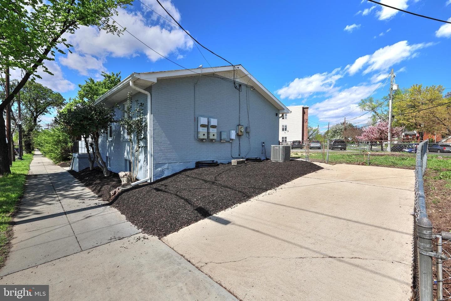 4308 Nannie Helen Burroughs Avenue NE photo 28