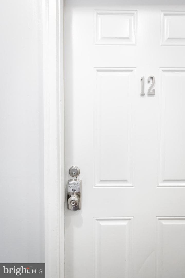 423 18th Street NE #12 photo 5