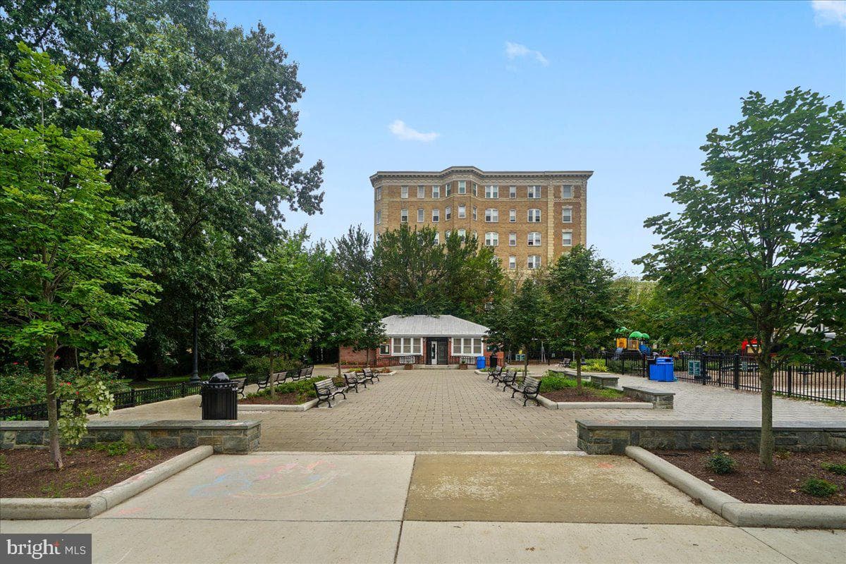 2129 Florida Avenue NW #407 photo 37