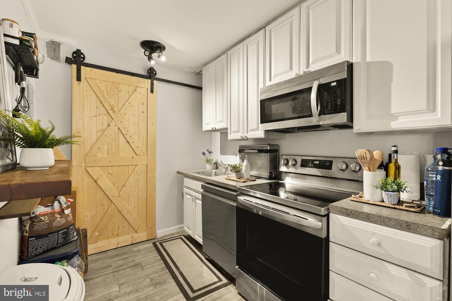 1325 18th Street NW #601 photo 16