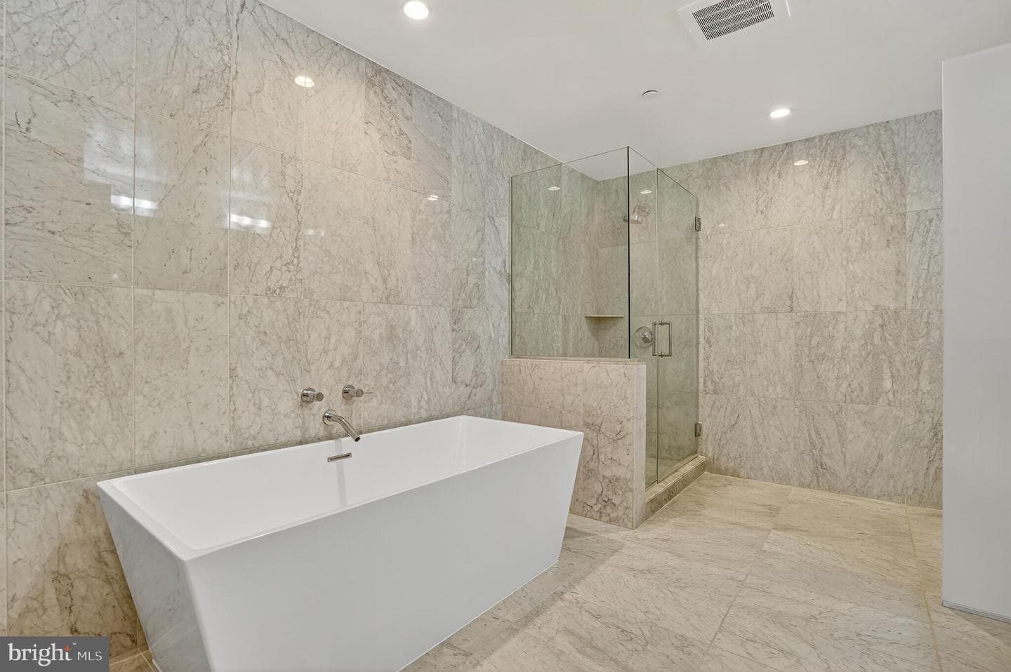 45 Sutton Square SW #509 photo 15