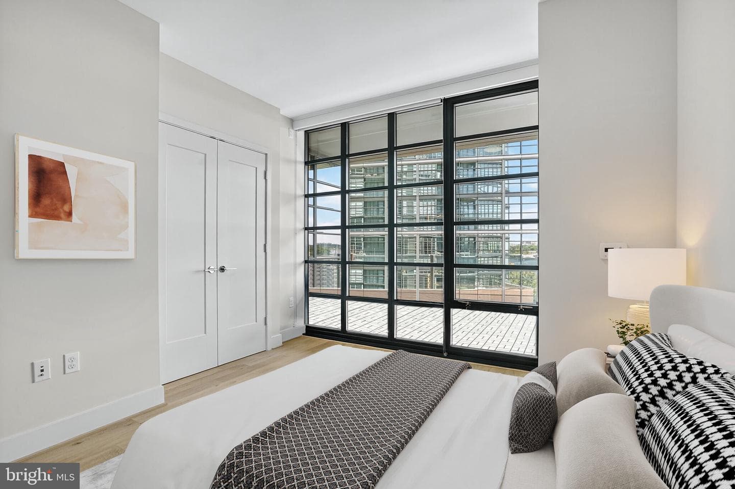 45 Sutton Square SW #509 photo 18