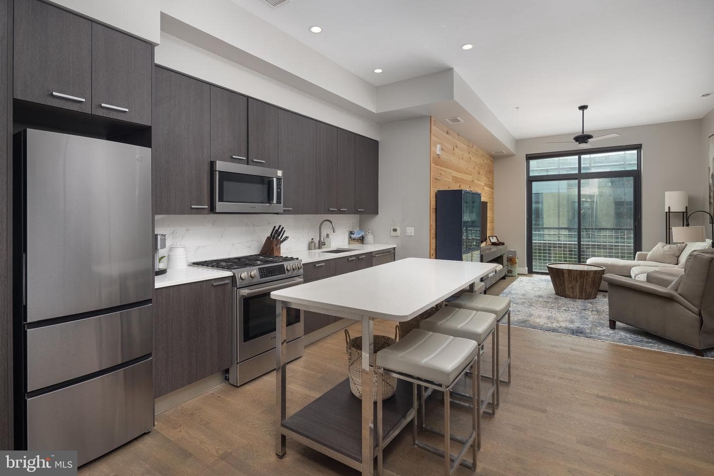 525 SW Water Street SW #404, Washington