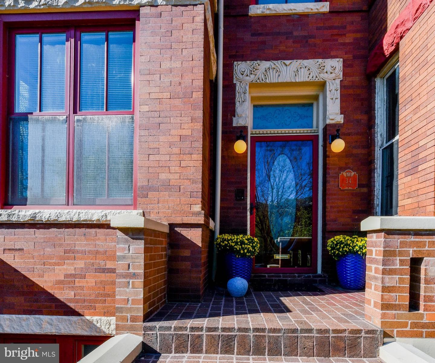 34 R Street NE photo 4