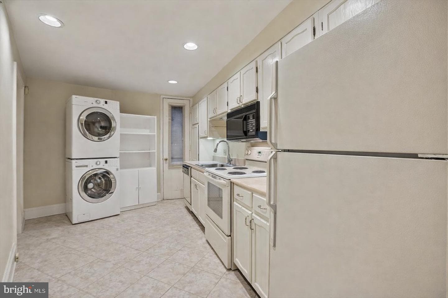 17 Logan Circle NW photo 39