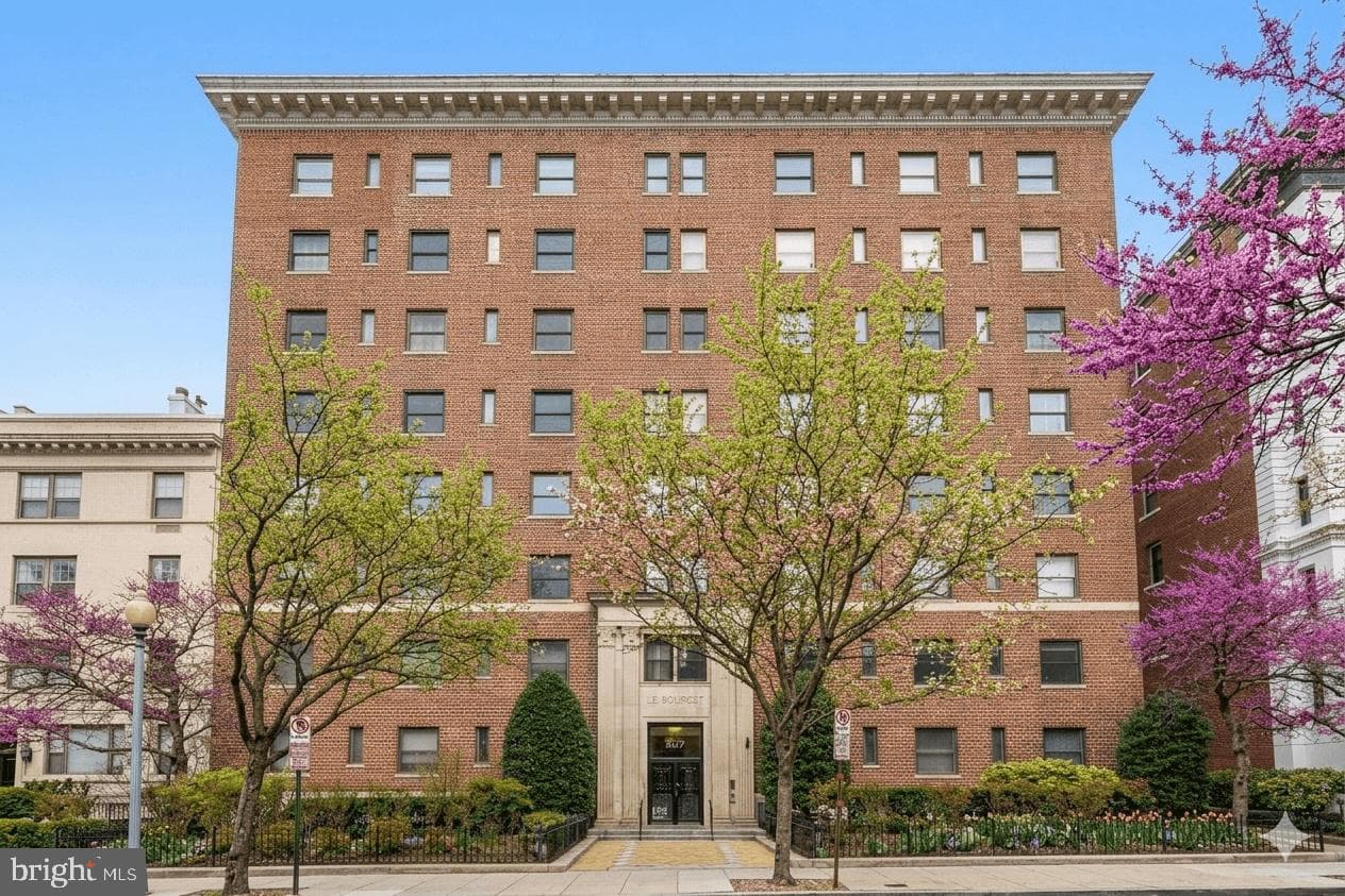 2127 California Street NW #204 photo 2