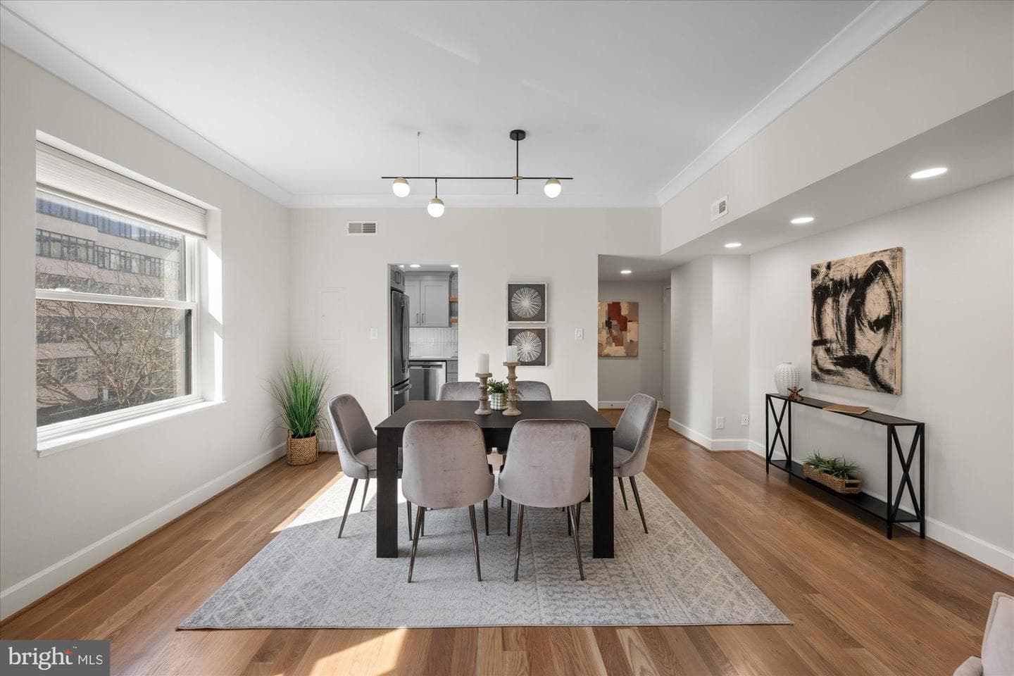 2127 California Street NW #204 photo 4