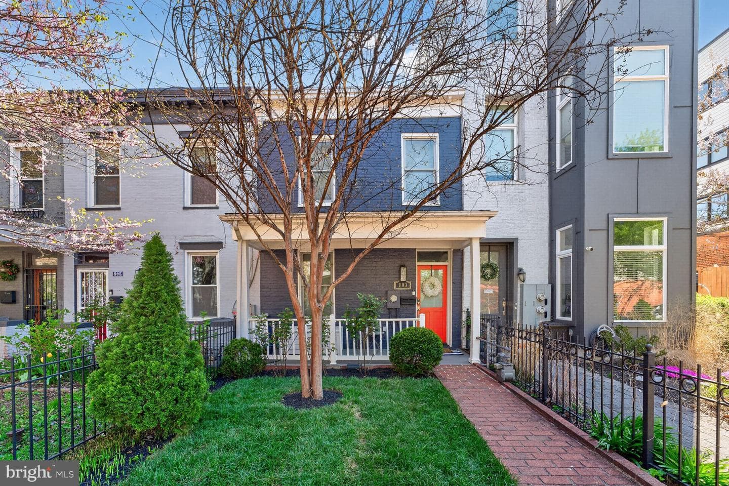 803 9th Street NE, Washington