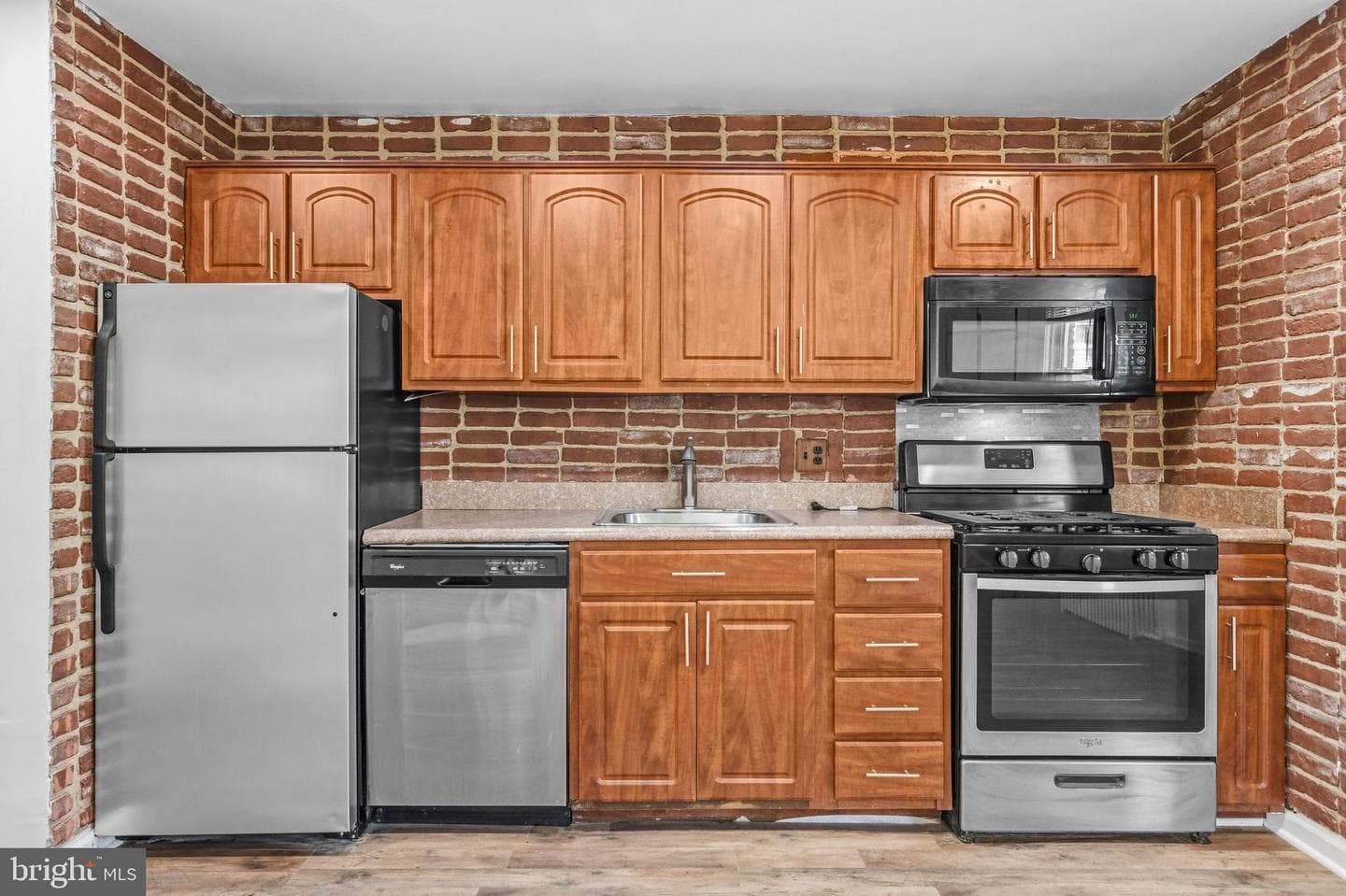 520 49th Street NE photo 10