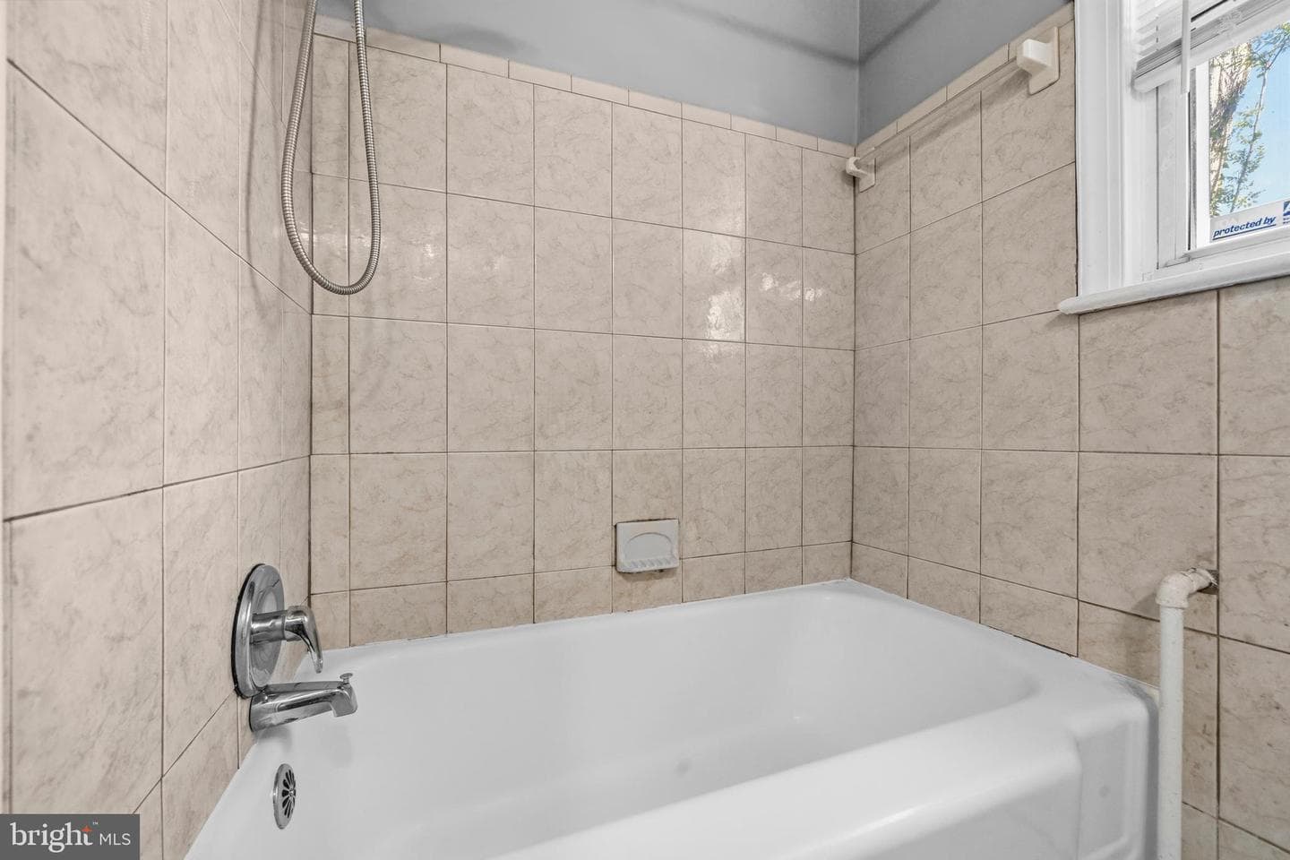 520 49th Street NE photo 26