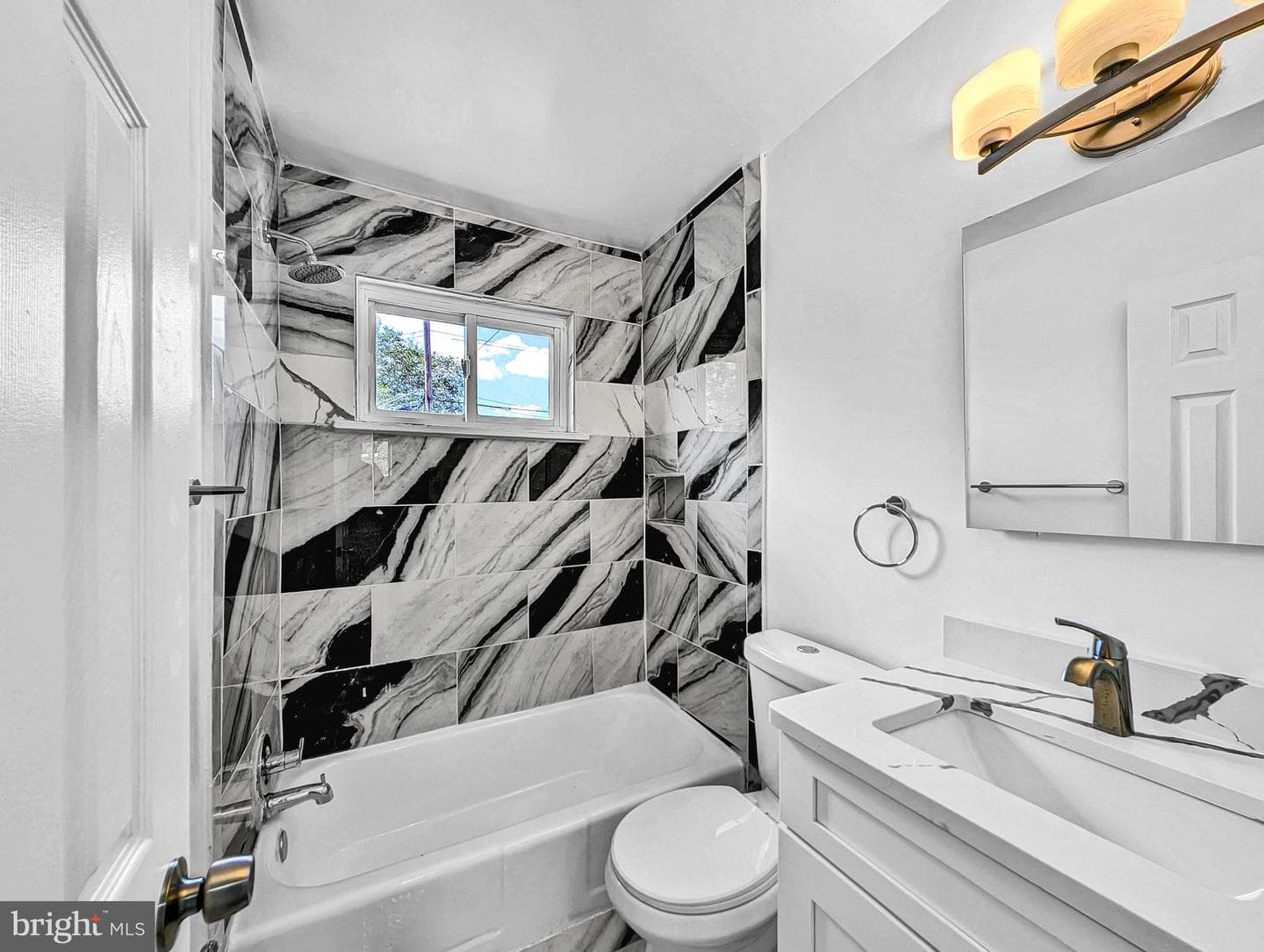 2240 15th Street NE photo 17