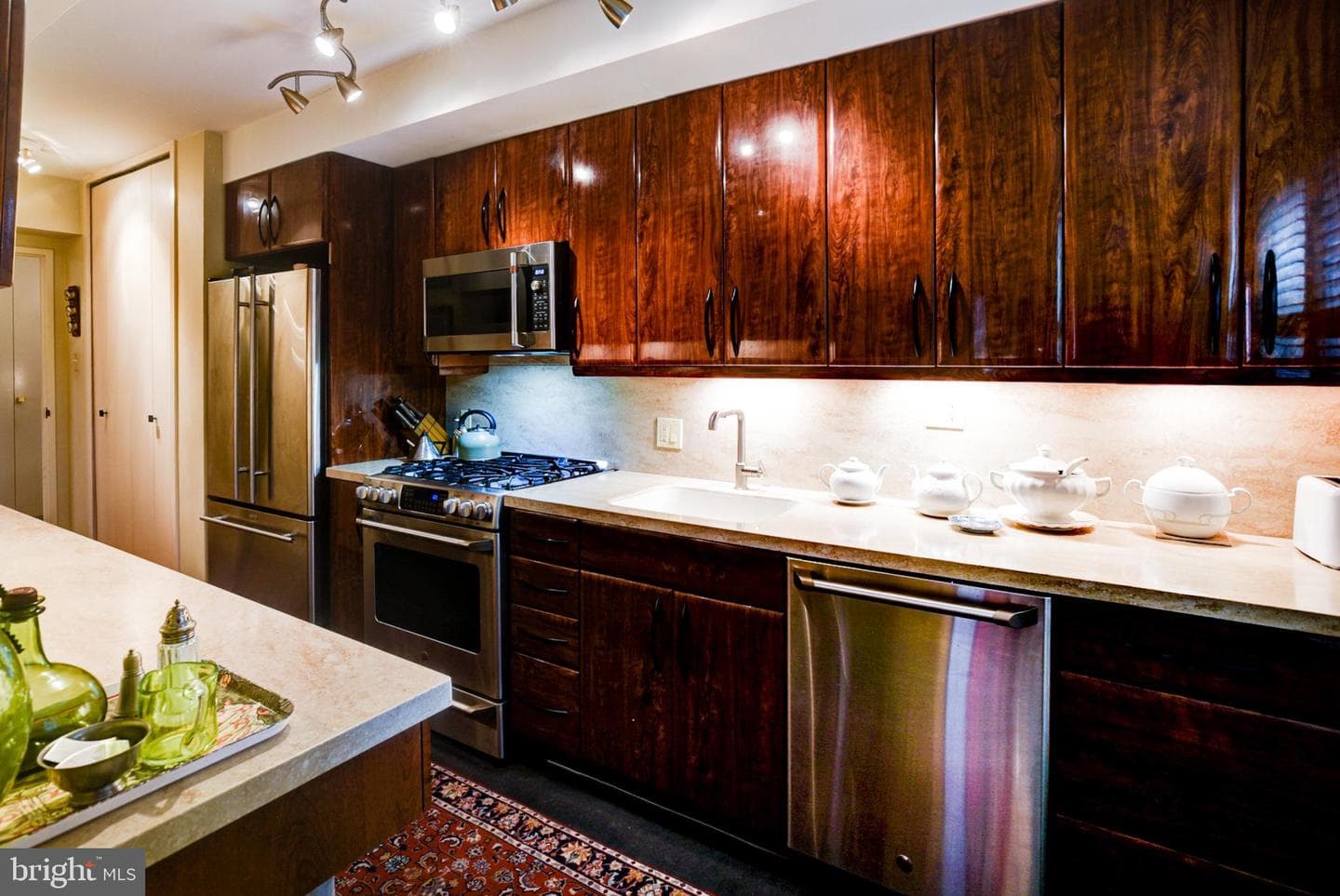 4201 Cathedral Avenue NW #124e photo 22