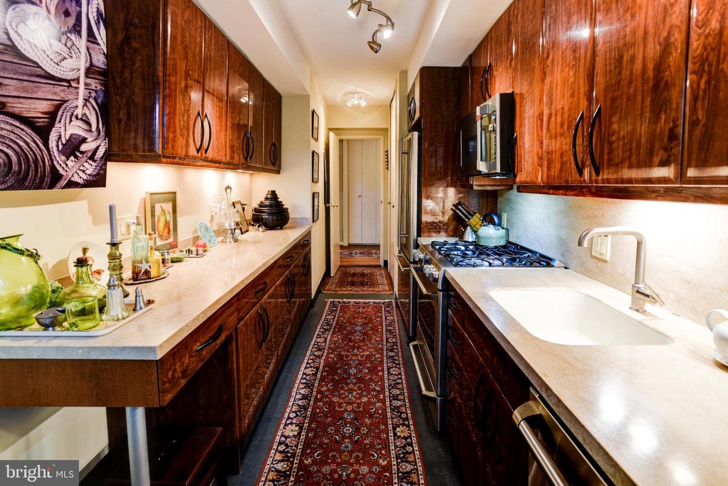4201 Cathedral Avenue NW #124e photo 23