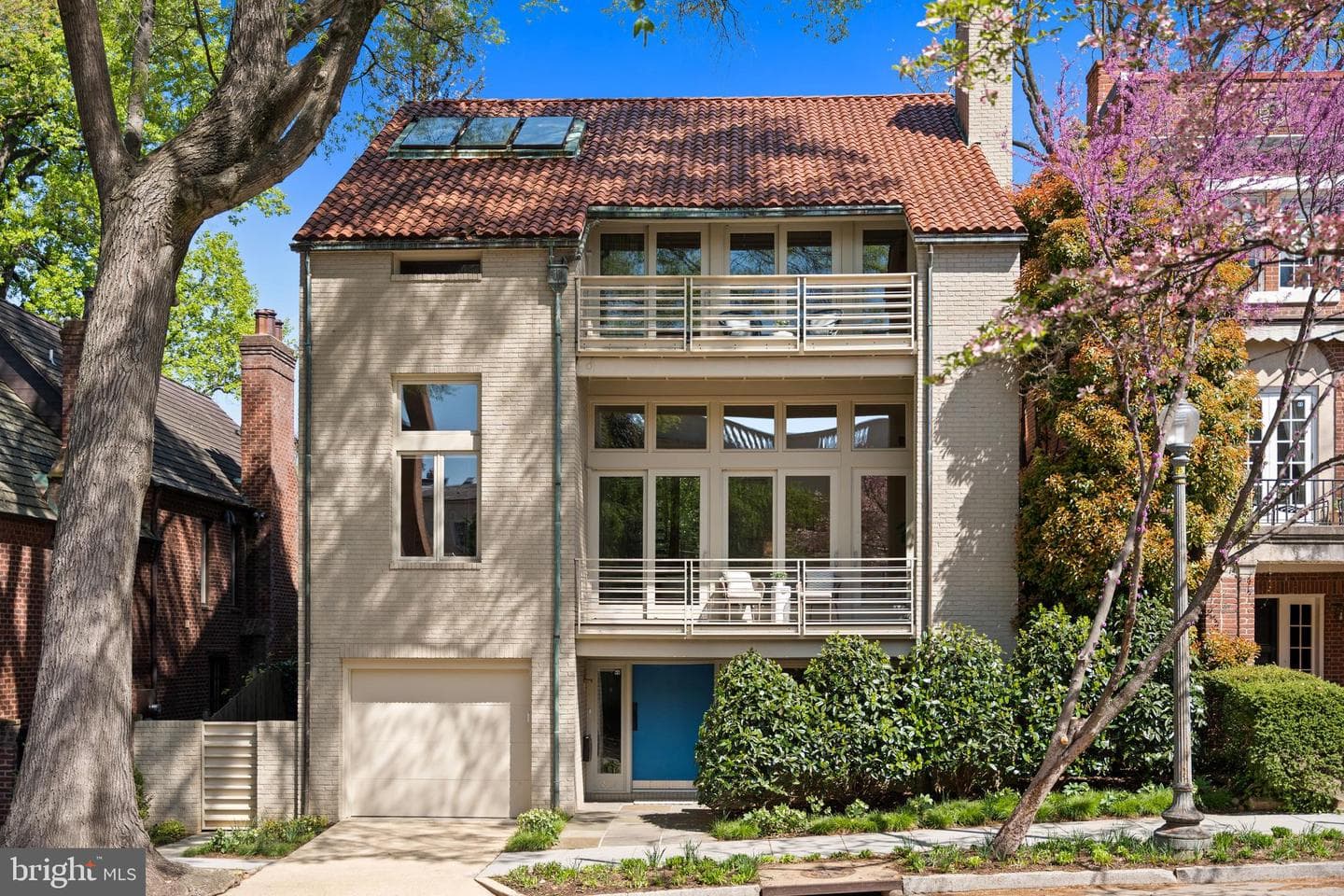 2319 Bancroft Place NW, Washington