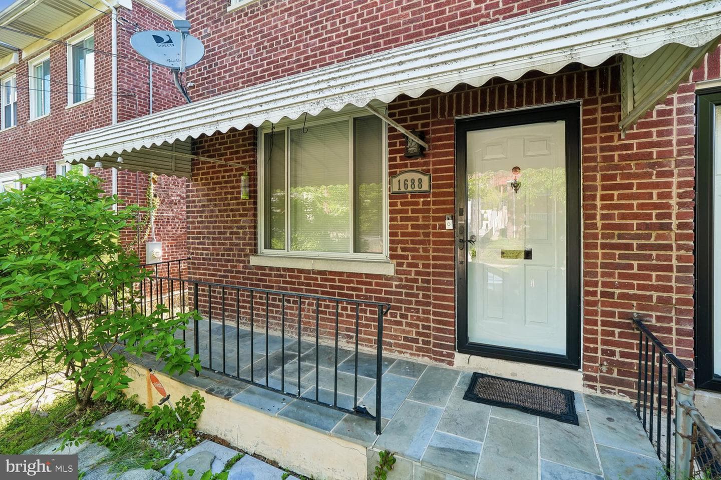 1688 Fort Dupont Street SE photo 2