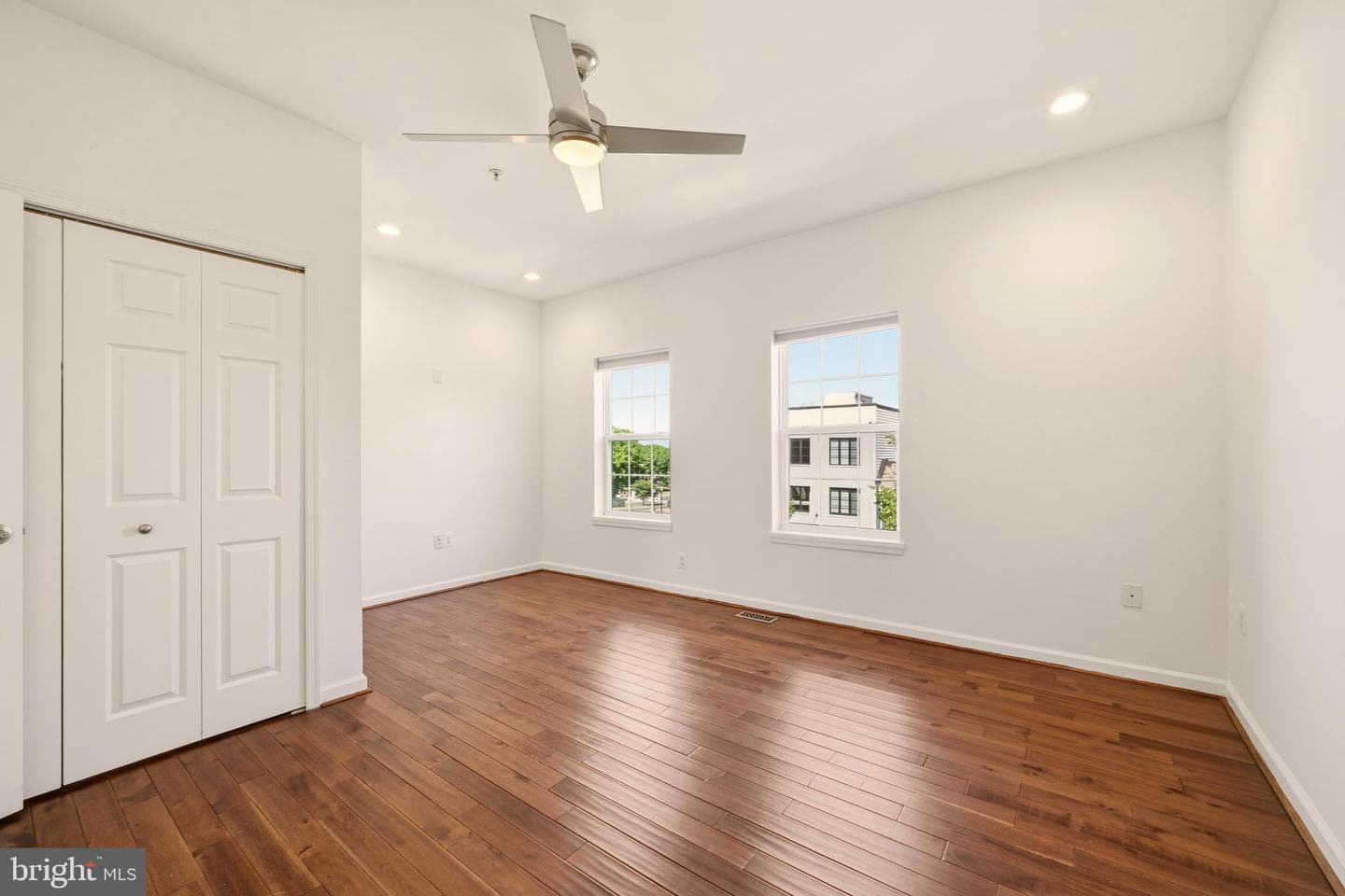 218 20th Street NE #3 photo 35