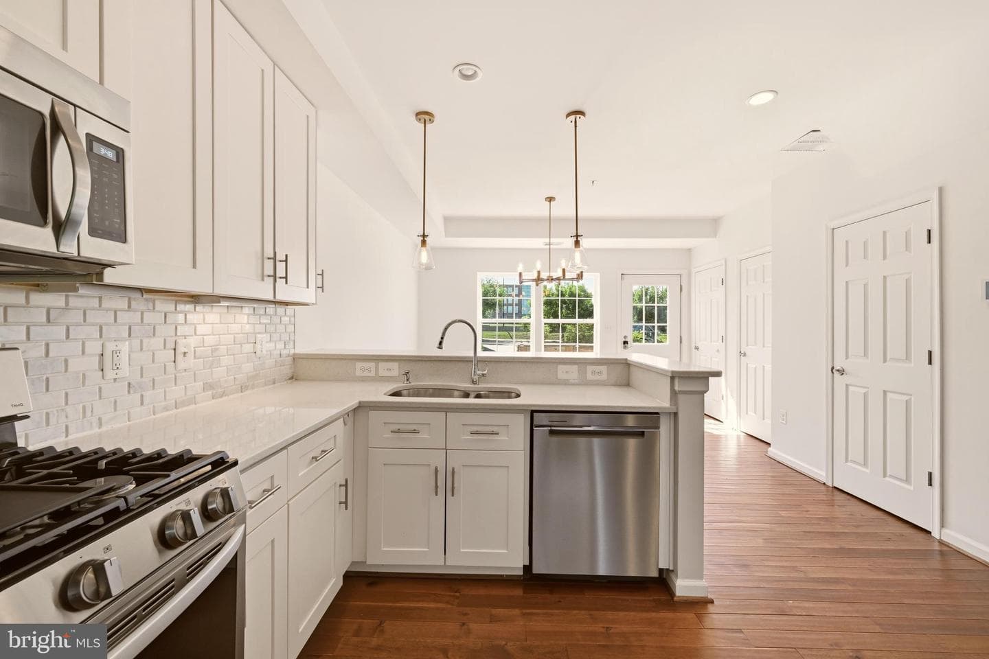 218 20th Street NE #3 photo 8