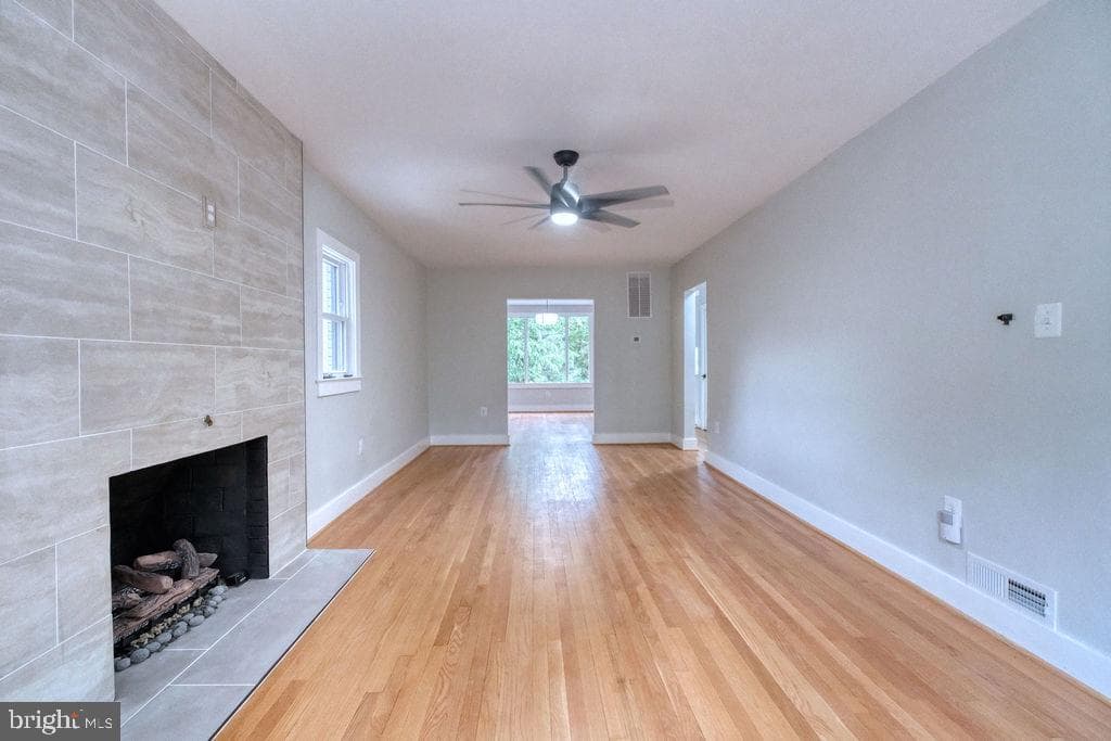 1361 Branch Avenue SE photo 20