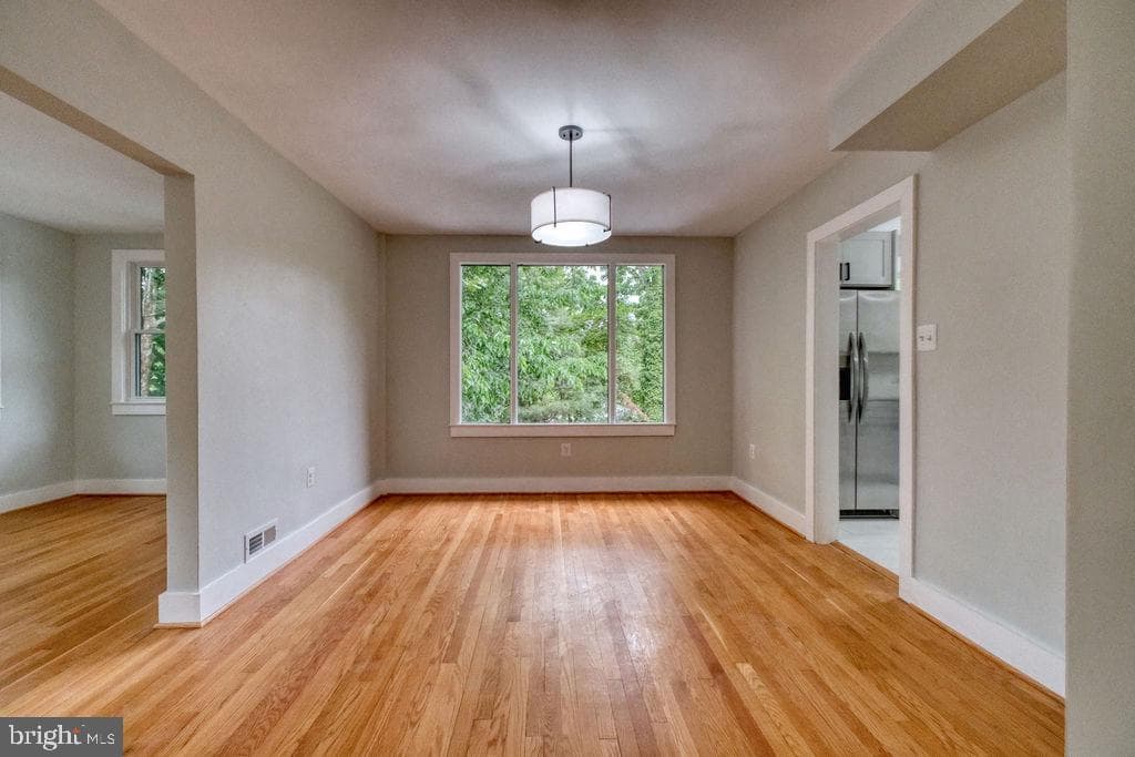 1361 Branch Avenue SE photo 9