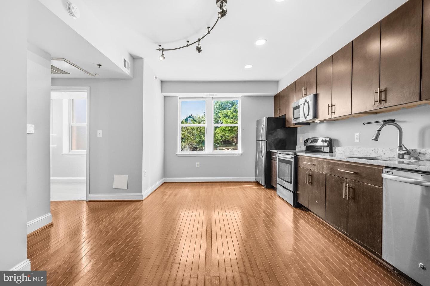 1831 2nd Street NE #207 photo 3