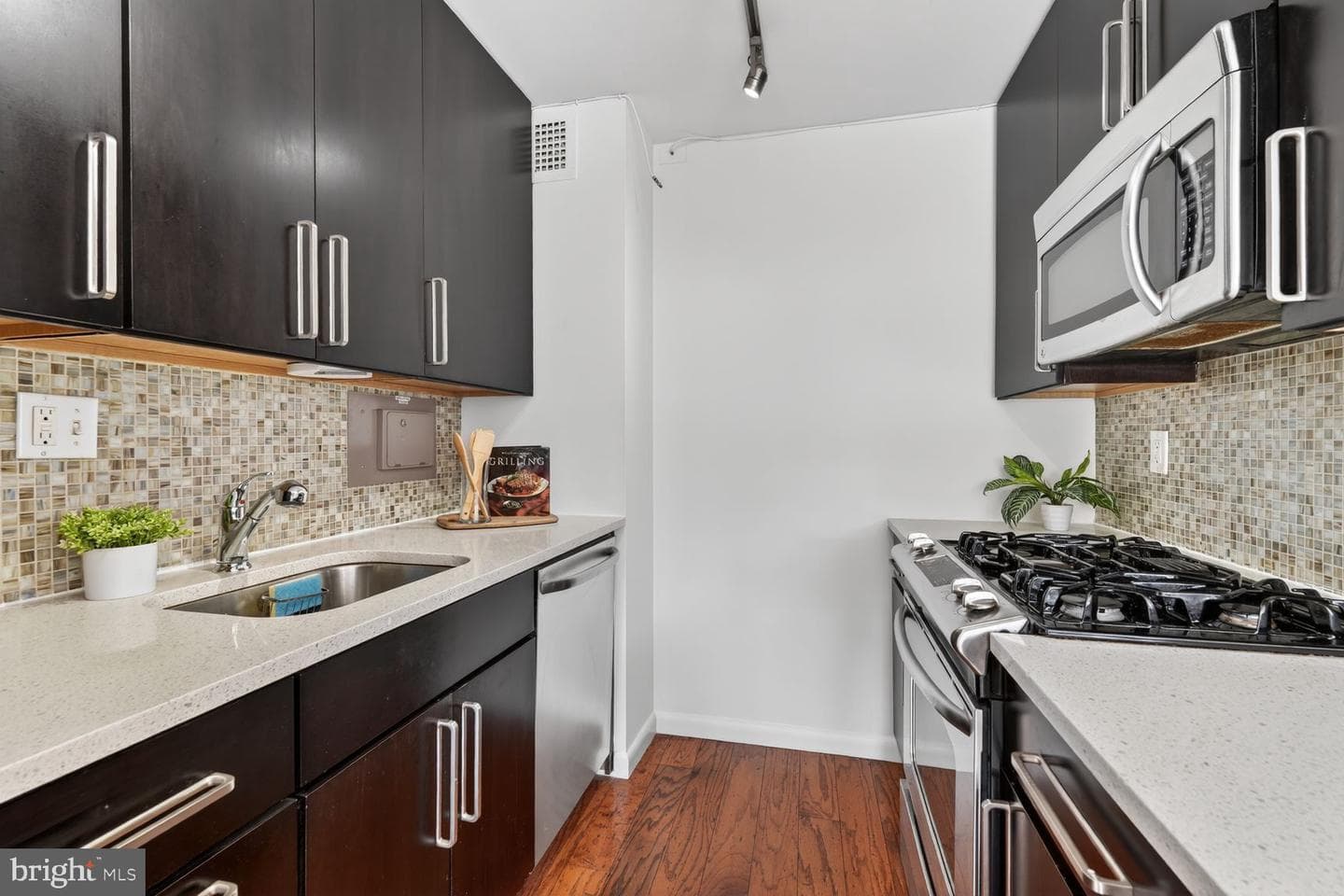 1545 18th Street NW #420 photo 7