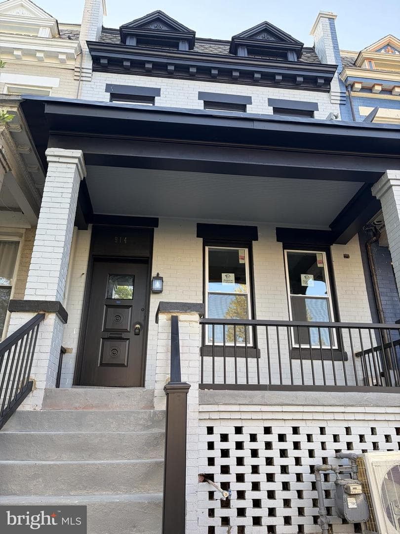 914 5th Street NE, Washington