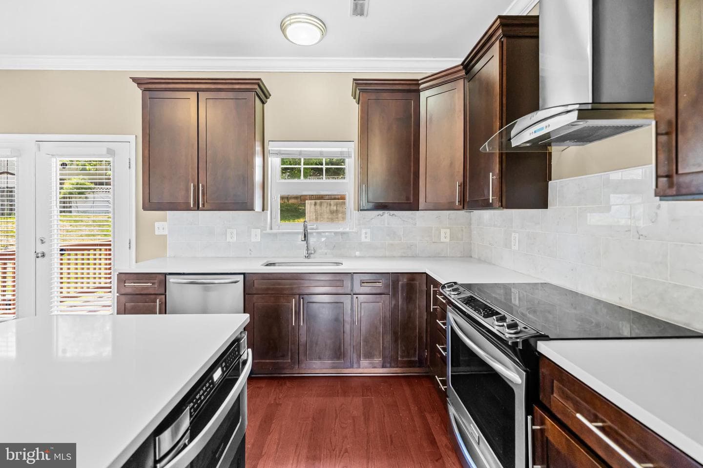 427 Woodcrest Drive SE photo 8