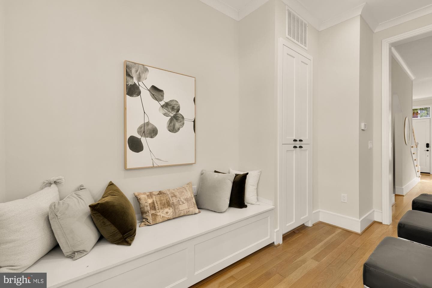 415 Guethler'S Way SE photo 12