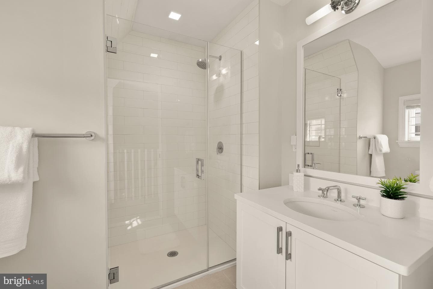 415 Guethler'S Way SE photo 25
