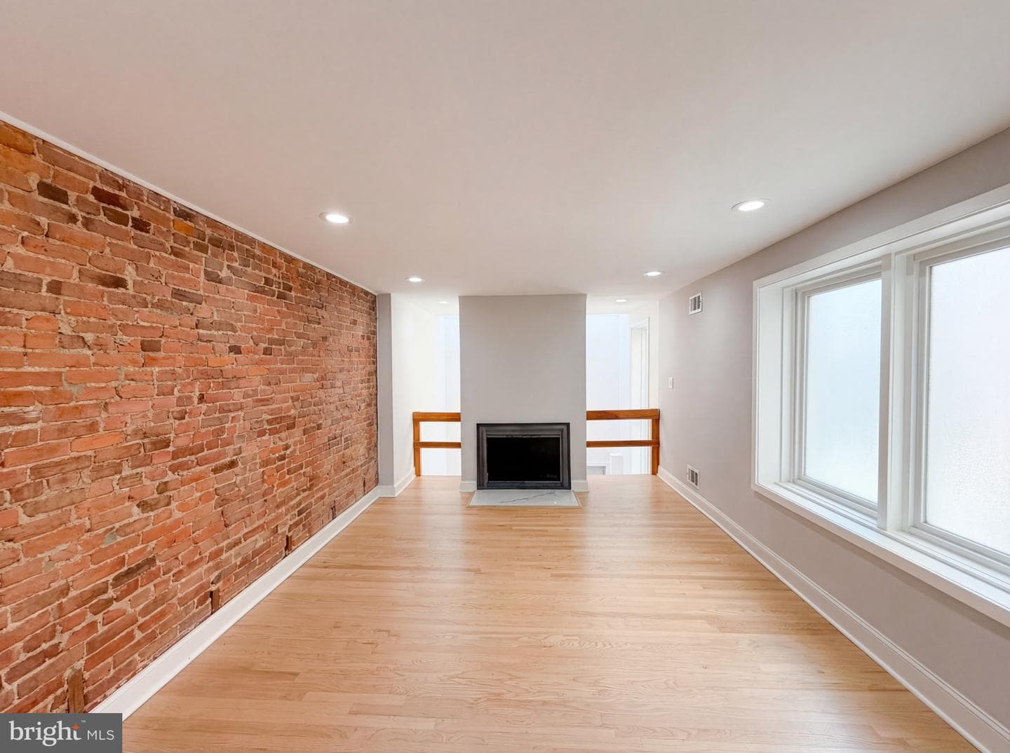 724 13th Street NE photo 3