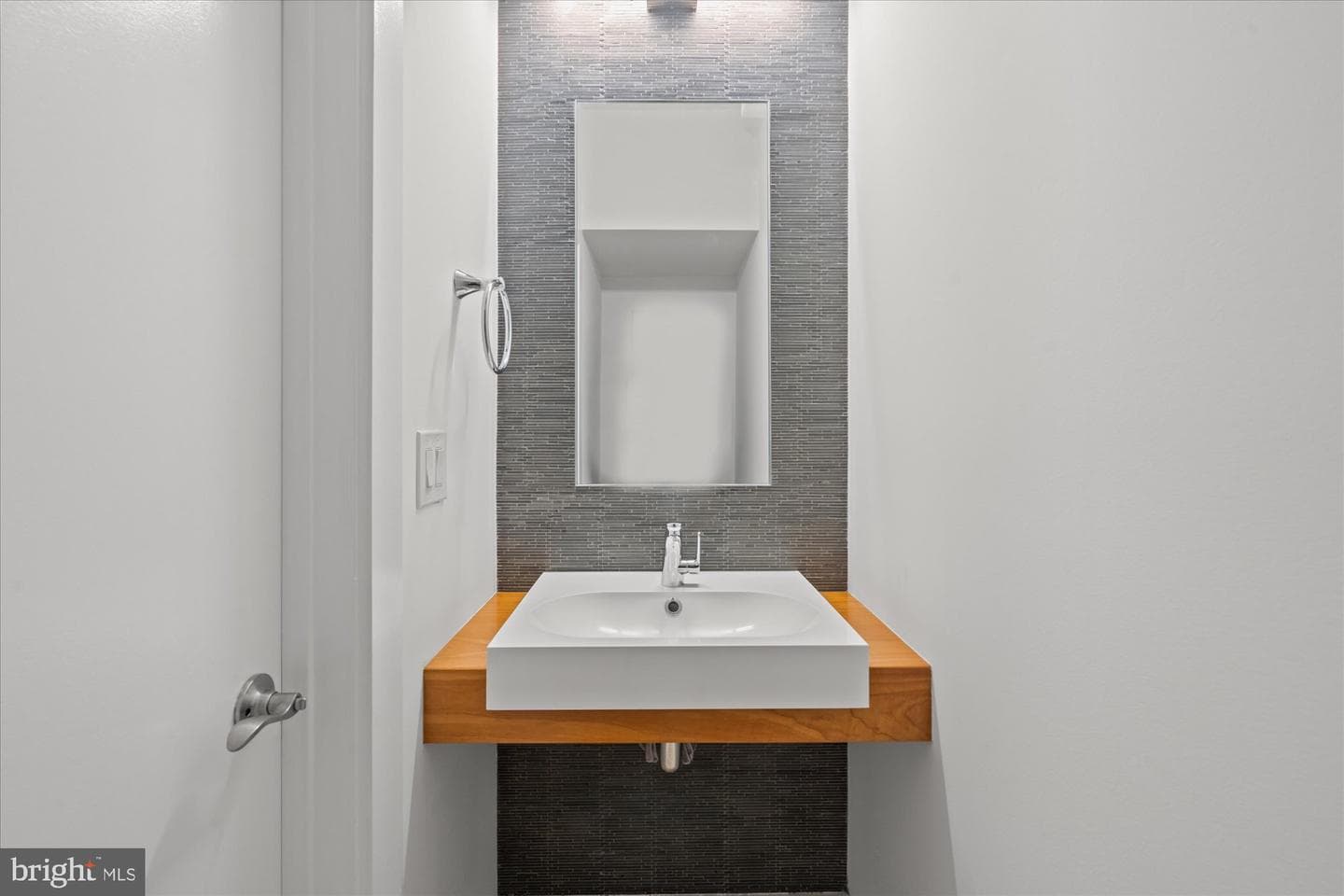 449 R Street NW #301 photo 6