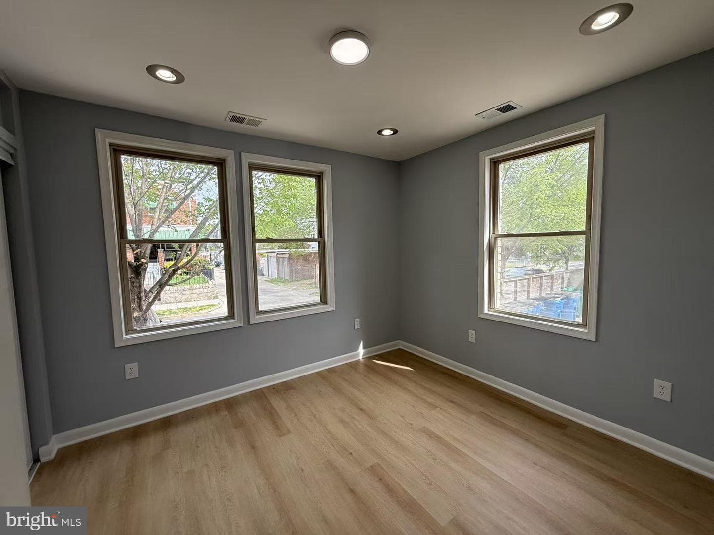 412 19th Street NE #201 photo 12